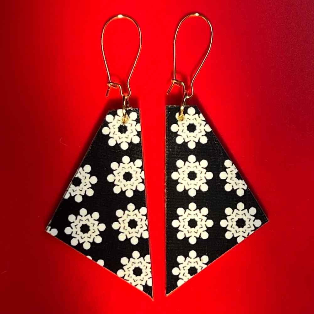 Snowflakes earrings on red by madera design studio